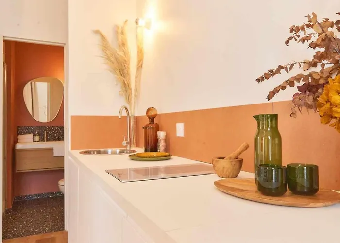 Chez Camille - Boutique Au Coeur De 3*