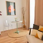 Chez Camille - Boutique Au Coeur De מלון דירות 3*