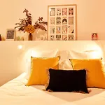 Chez Camille - Boutique Au Coeur De 3*