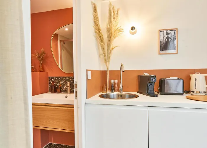 Chez Camille - Boutique Au Coeur De