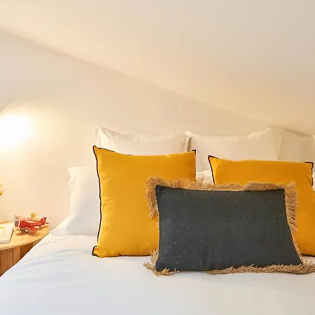 Lägenhetshotell Chez Camille - Boutique Au Coeur De