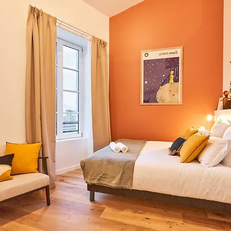 Lägenhetshotell Chez Camille - Boutique Au Coeur De
