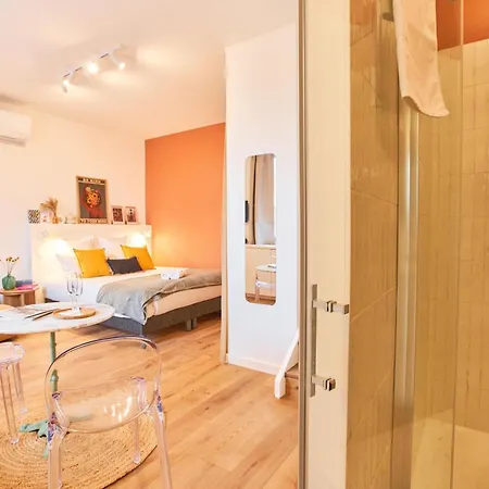 Apartahotel Chez Camille - Boutique Au Coeur De Burdeos